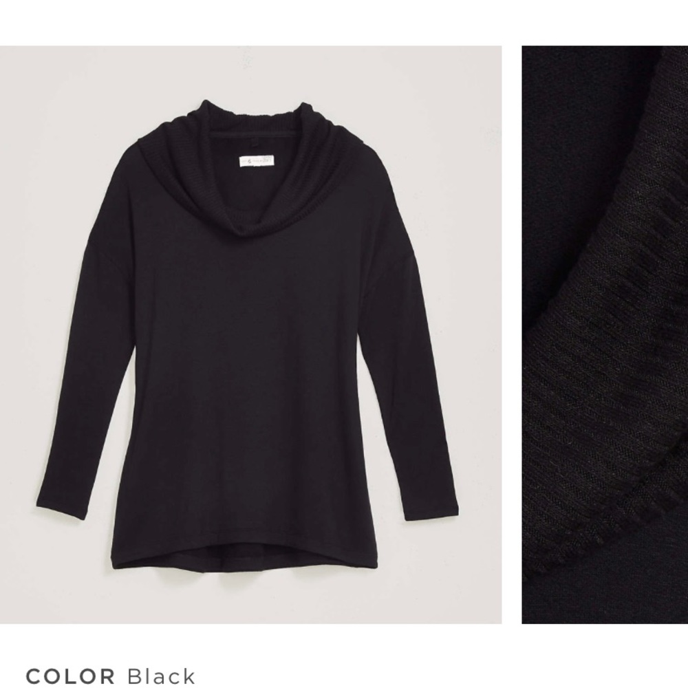 Lou & Grey cowl neck lounge top